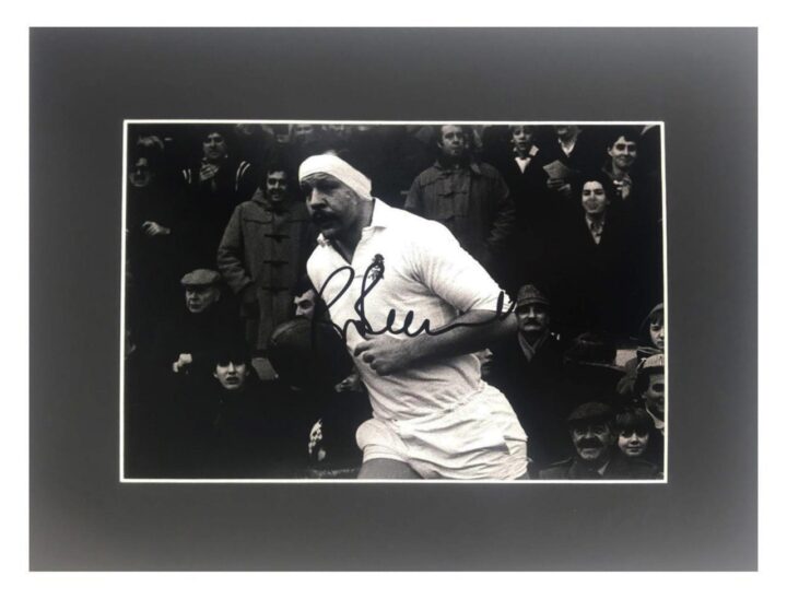 Signed Bill Beaumont Photo Display - England Rugby Icon
