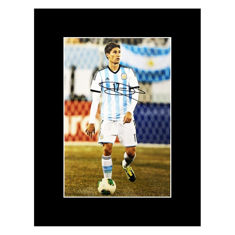 Signed Federico Fernandez Photo Display - 16x12 Argentina World Cup 2022