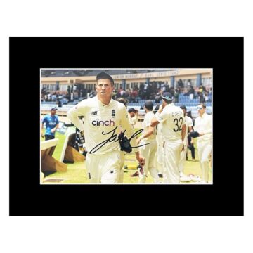 Signed Zak Crawley Photo Display - 16x12 England Cricket Icon