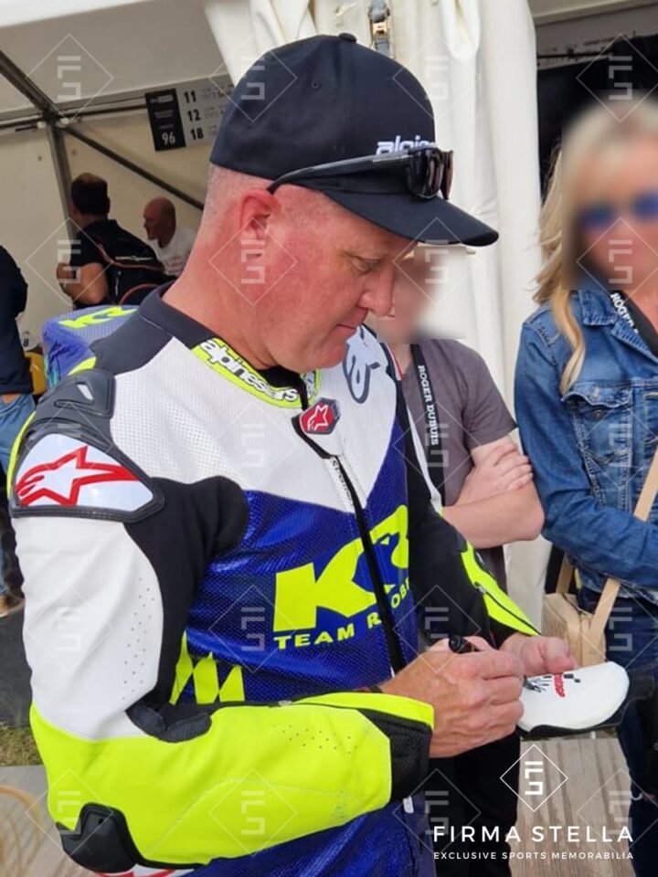 Signed Kenny Roberts Knee Slider - MotoGP World Champion