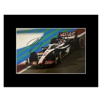 Signed Kevin Magnussen Photo Display - 16x12 Formula 1 Icon