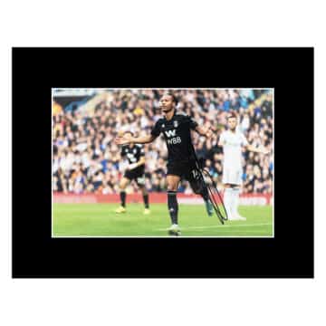 Signed Bobby De Cordova-Reid Photo Display 16x12 - Fulham Autograph