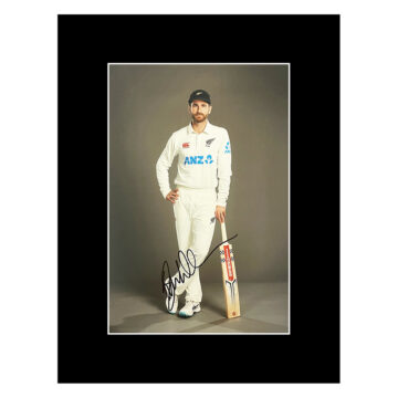 Autograph Kane Williamson Photo Display 16x12 - New Zealand Cricket Icon