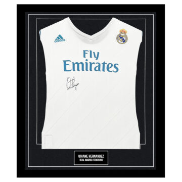 Signed Oihane Hernandez Framed Shirt - Real Madrid Femenino