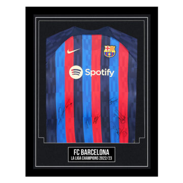 FC Barcelona Signed Framed Shirt – La Liga Champions 22/23 Lewandowski Pique