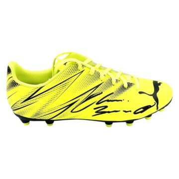 Signed Claudio Bravo Boot - Chile Copa America 2024