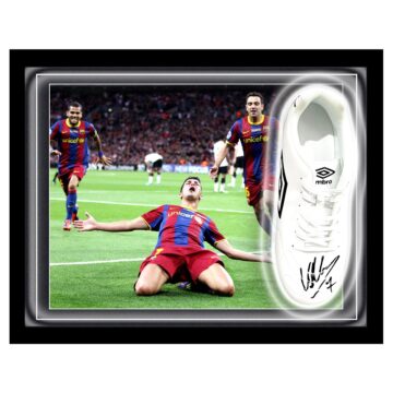 Signed David Villa Boot Framed Dome - Champions League Winner 2011