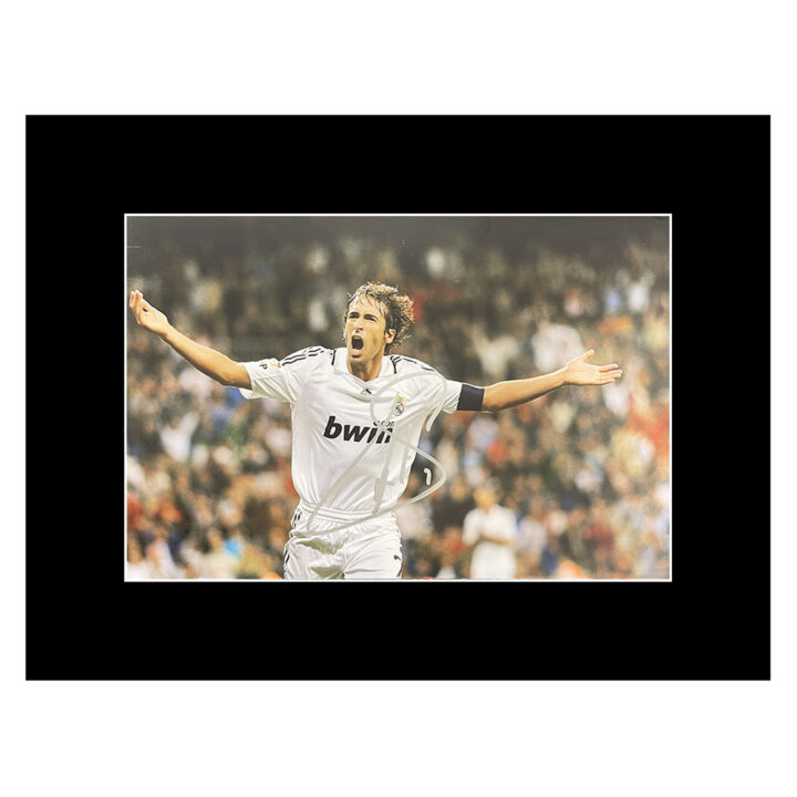 Signed Raul Photo Display - 16x12 Real Madrid Galactico