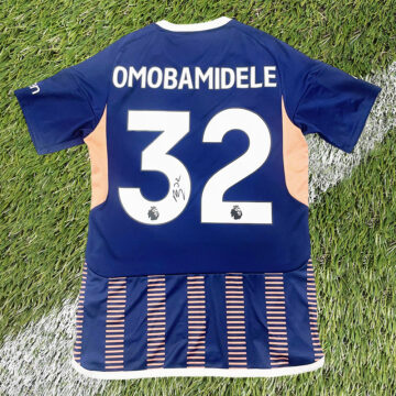 Signed Andrew Omobamidele Shirt - Nottingham Forest Icon