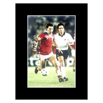 Signed Bryan Robson Photo Display - 8x6 England World Cup 1982 Autograph