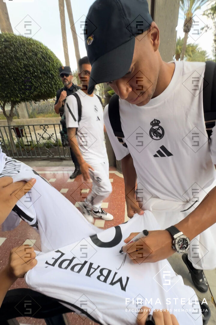 Kylian Mbappe Signed Real Madrid Shirt - La Liga 24/25
