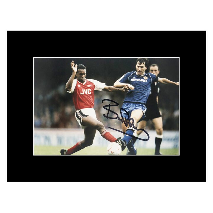 Autograph Bryan Robson Photo Display 8x6 - Manchester United FC