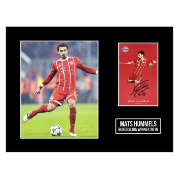 Signed Mats Hummels Photo Display 16x12 - Bundesliga Winner 2019