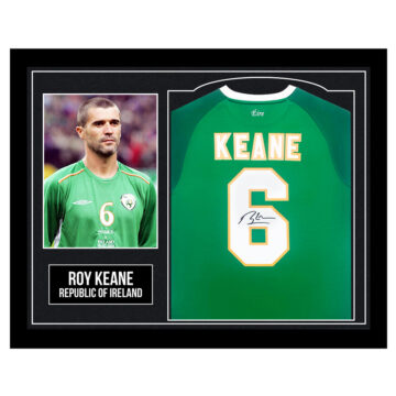 Framed Roy Keane Autographed Shirt - Republic Of Ireland