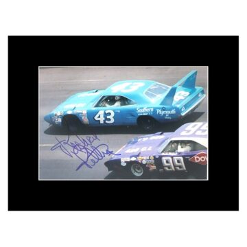 Richard Petty Signed Photo Display 8x6 - NASCAR icon