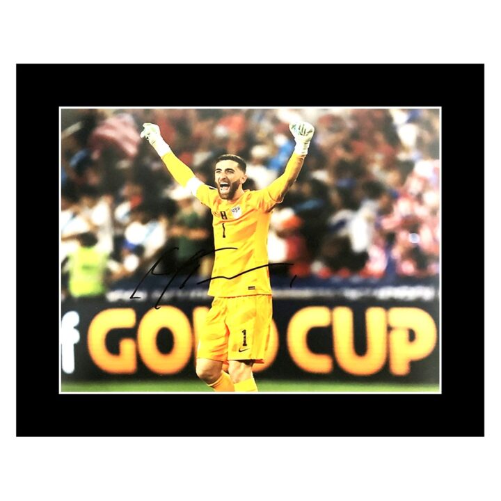 Signed Matt Turner Photo Display 12x10 - USA Icon
