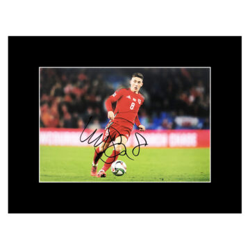 Signed Harry Wilson Photo Display - 16x12 Wales Icon