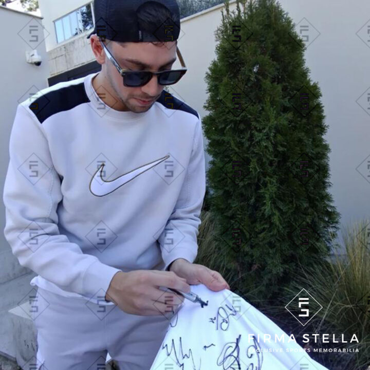 Real Madrid Signed Framed Shirt - La Liga 2025